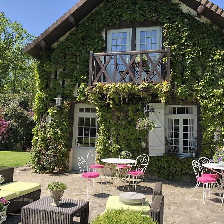 Domaine Du Vertbois La Haye-du-Theil Exterior photo