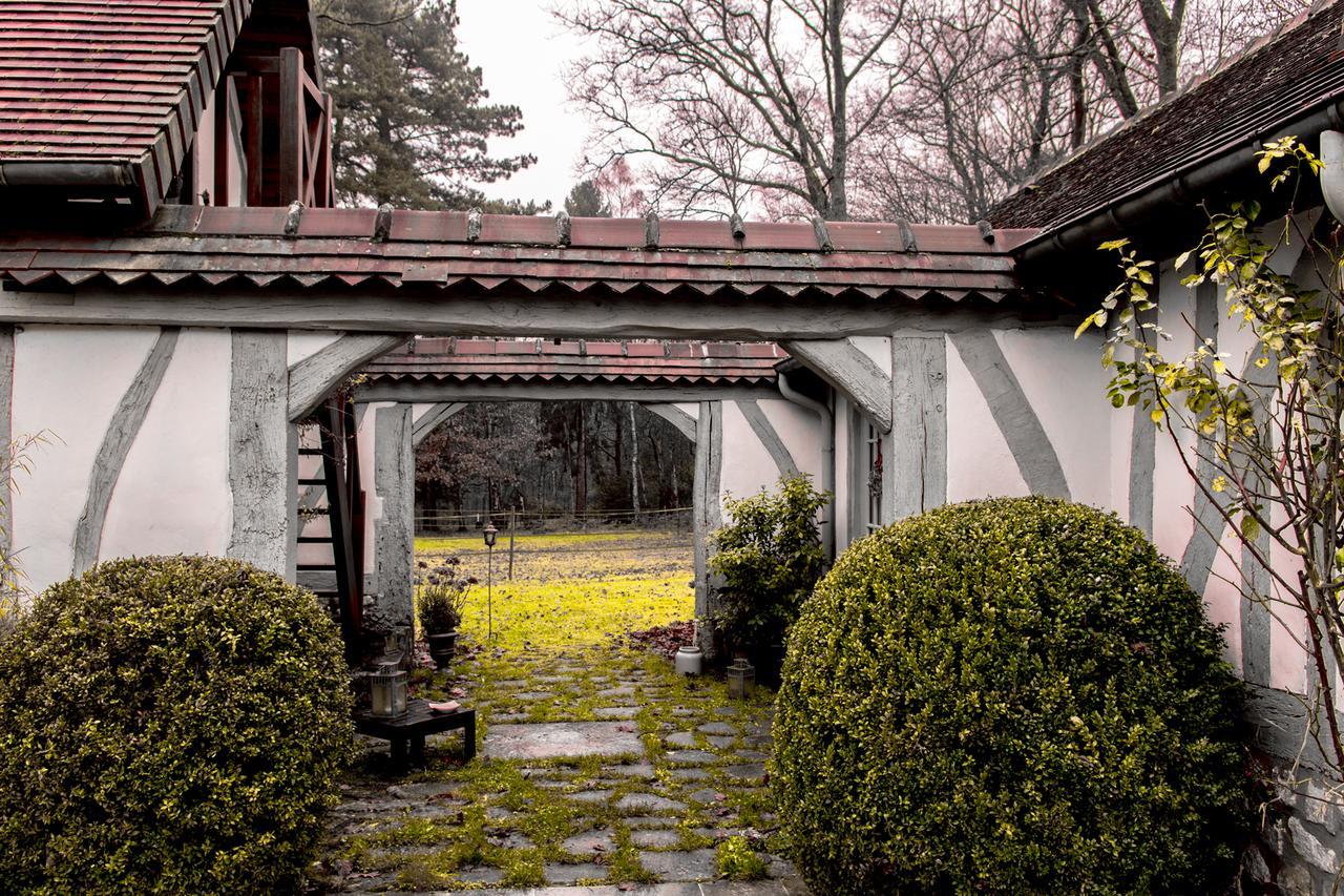 Domaine Du Vertbois La Haye-du-Theil Exterior photo